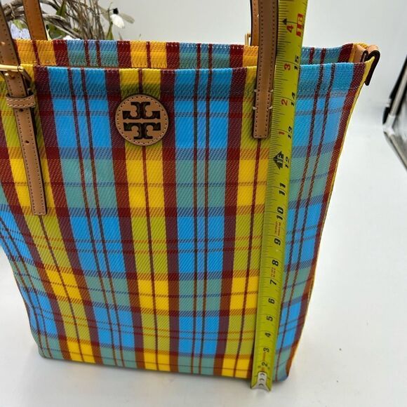 Women’s Tory Burch Ella large mesh market tote zipper closure - Picture 9 of 10